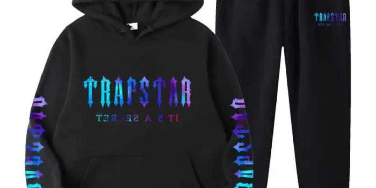 Trapstar Hoodie & Trapstar Tracksuit: Redefining the Uniform of the Streets
