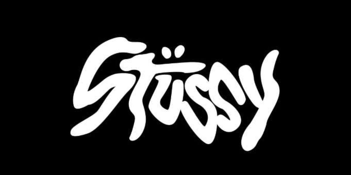 Stüssy Hoodie Sizing Guide and Fit Review